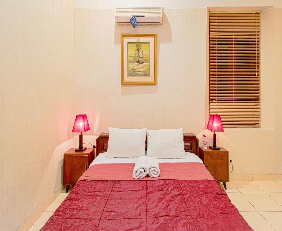 D'Talent Hotel Γιογκιακάρτα Εξωτερικό φωτογραφία