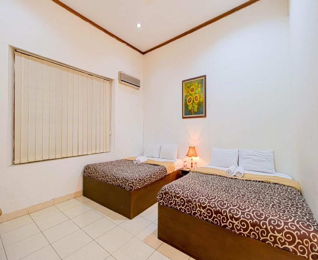 D'Talent Hotel Γιογκιακάρτα Εξωτερικό φωτογραφία