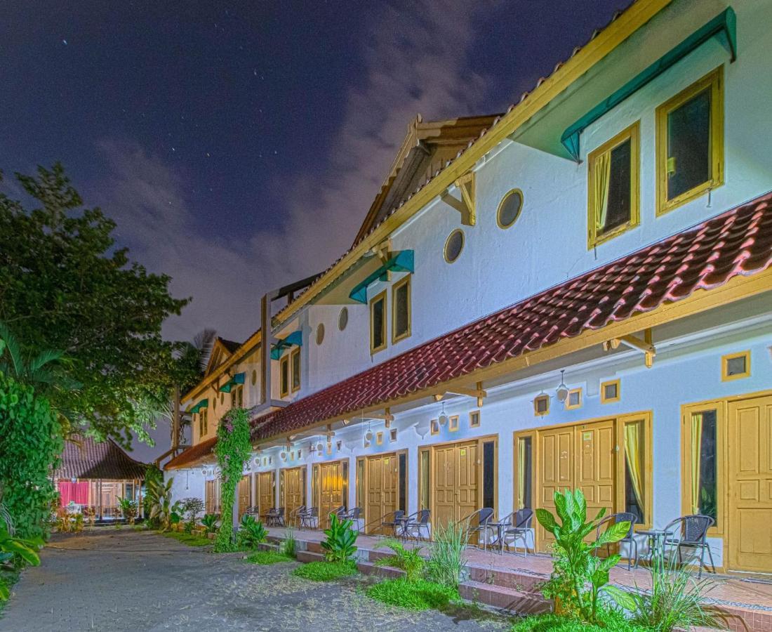 D'Talent Hotel Γιογκιακάρτα Εξωτερικό φωτογραφία