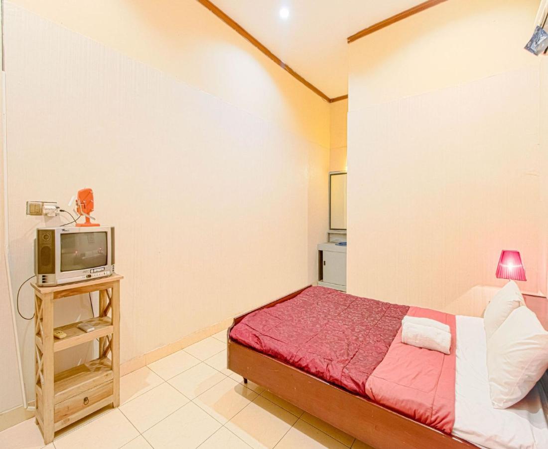 D'Talent Hotel Γιογκιακάρτα Εξωτερικό φωτογραφία